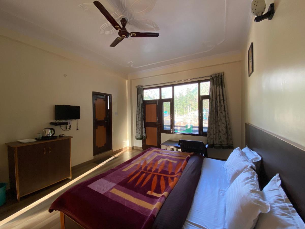 The Royal Orchard Kasol Hotel Exterior foto